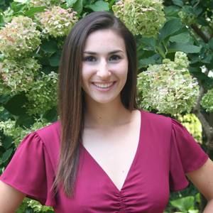 Meet your Posher, Nicole